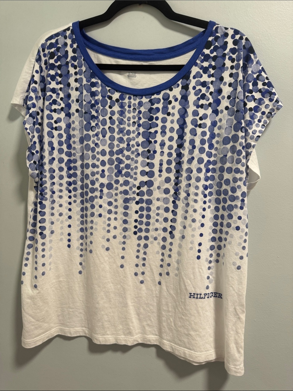 Tommy Hilfiger Polkadot White and Blue Short Sleeved Logo Tee XL